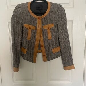 Amazing open him jacket with wood buttons upfront color blocked and leather